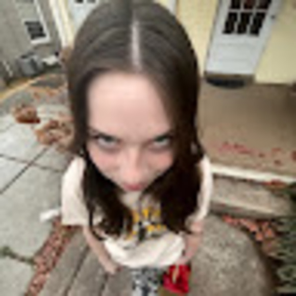 Meet your Posher, Sophia - Picture 1 of 1